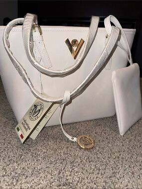 Valentino Orlandi White Shoulder Bag with Gold V Emblem